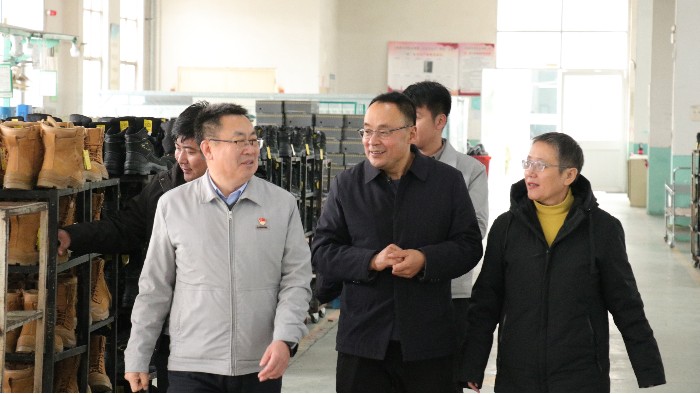 資訊|國內(nèi)著名集團蒞臨百華鞋業(yè)，攜手打造合作新篇章！