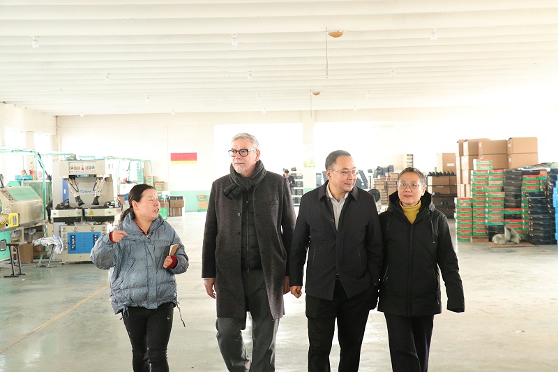 國外客戶來訪，共謀合作新篇章