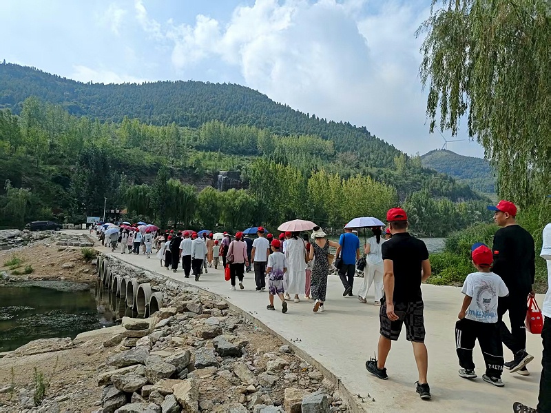 凝心聚力 攜手同行| 百華鞋業(yè)2025年度員工團建旅游活動圓滿收官！