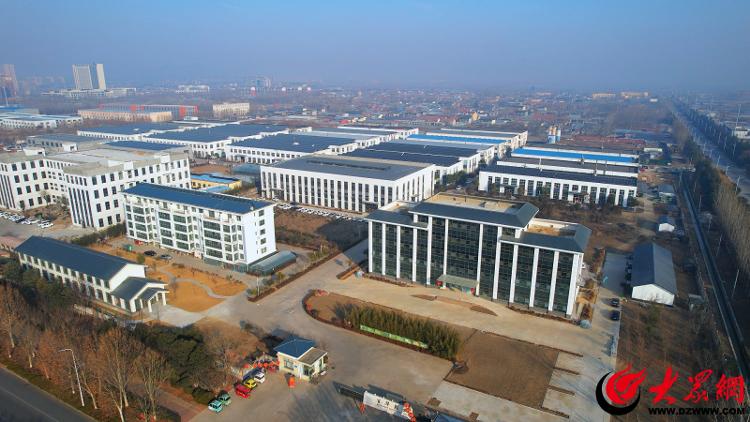 百華鞋業(yè)開工即“爆單”，主流媒體紛紛聚焦其品牌化定制戰(zhàn)略